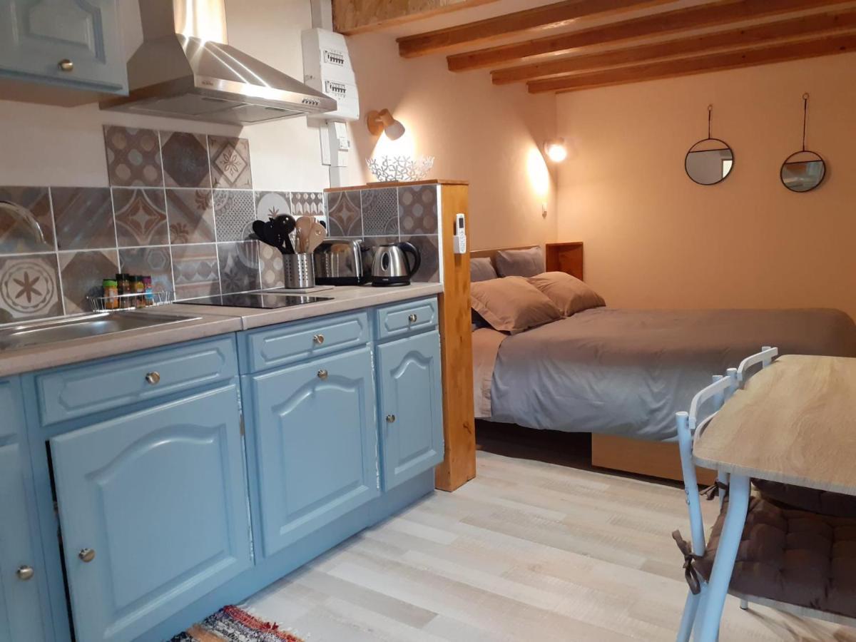 Studio Independant Dans Villa Neffies Kültér fotó