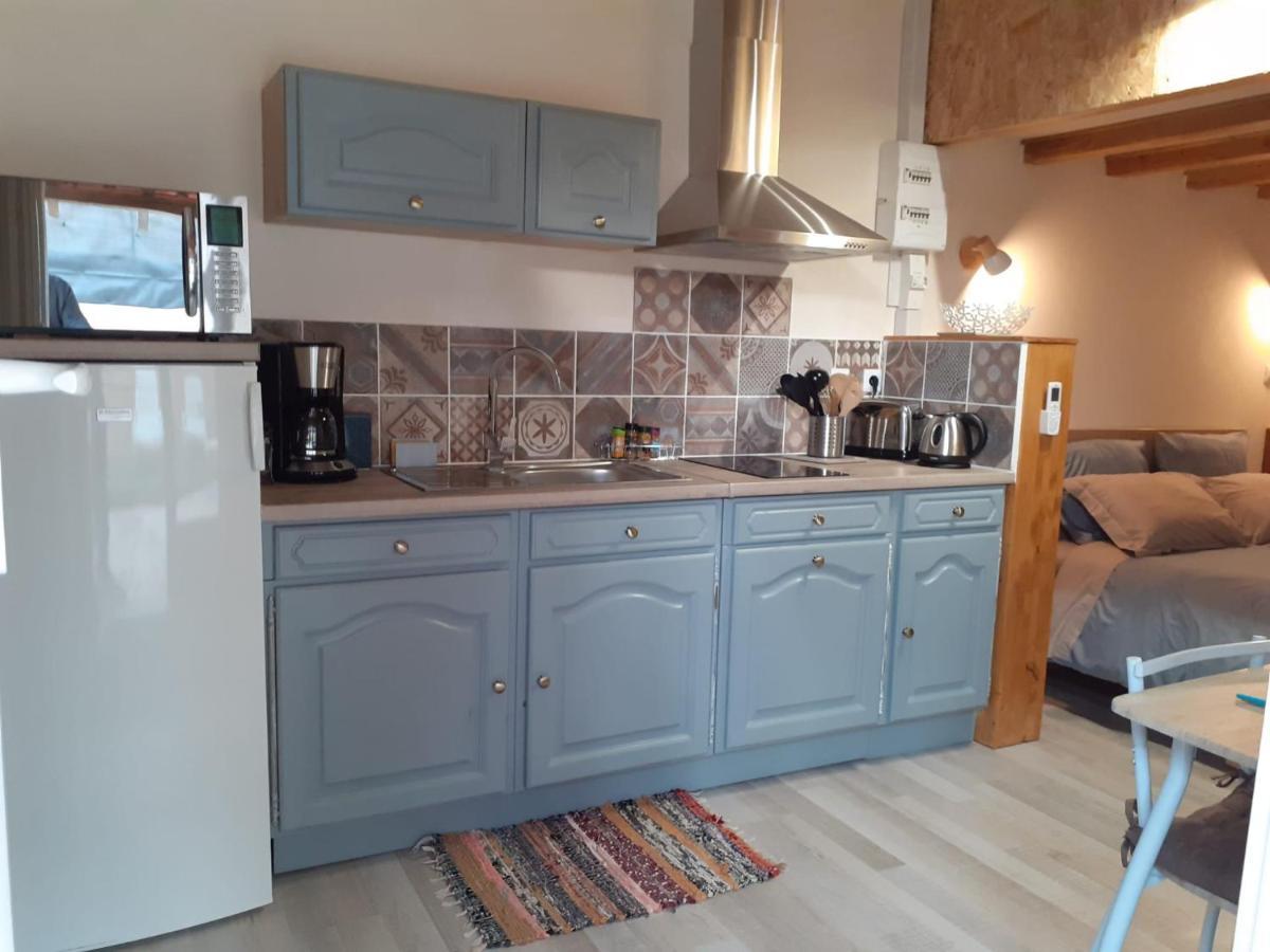 Studio Independant Dans Villa Neffies Kültér fotó