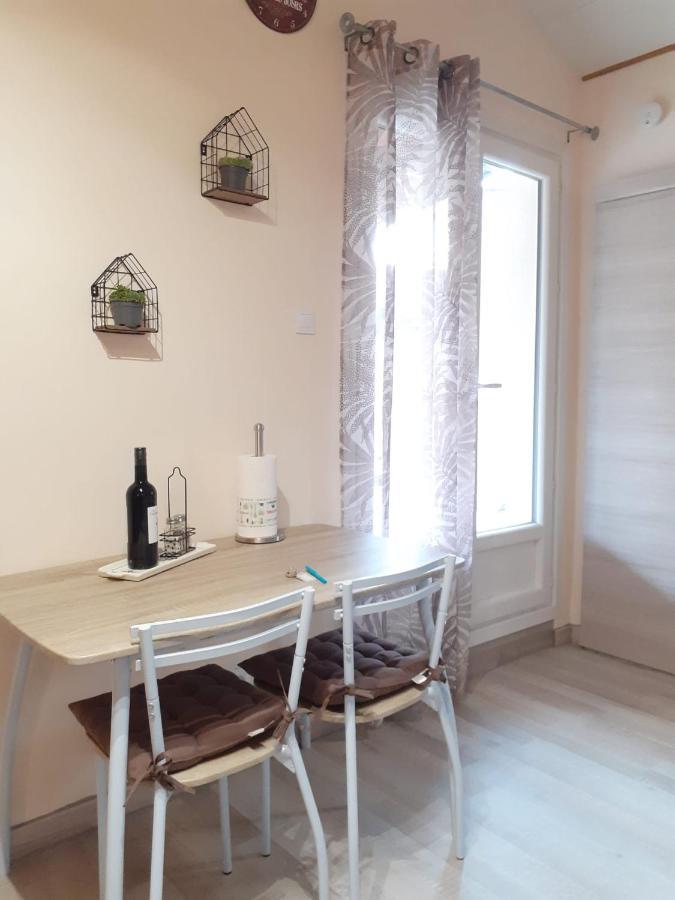 Studio Independant Dans Villa Neffies Kültér fotó